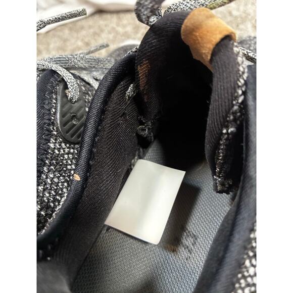 Nike Air Max Sequent 3 Women’s 6 Black White Running Shoes Sneakers Cushion - Picture 4 of 8